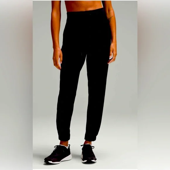 Lululemon License to Train High-Rise Pant
Black Size 4 EUC - Picture 1 of 5